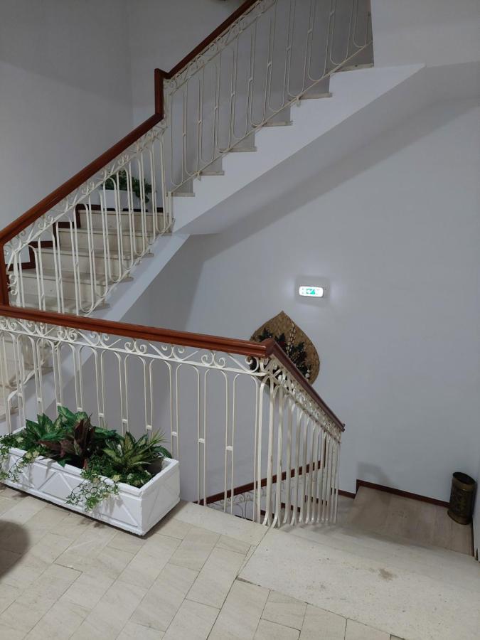Bed and Breakfast Residencial Real - Antiga Rosas Vila Real Exterior foto