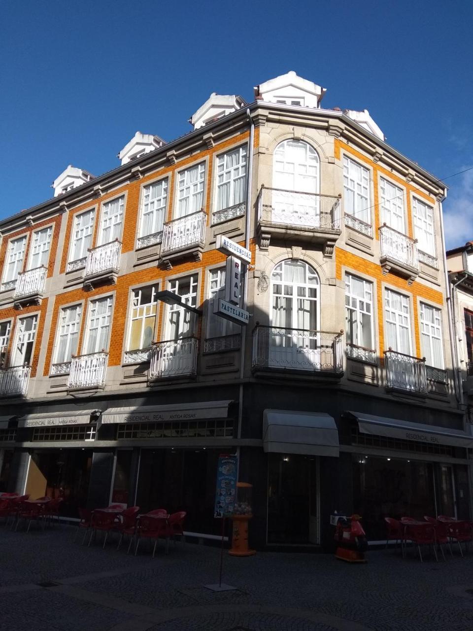 Bed and Breakfast Residencial Real - Antiga Rosas Vila Real Exterior foto